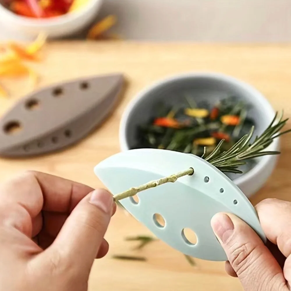 💠NEW💠 1pc, Leaf Stripper  Kitchen Vegetable Leaf Stripper Plastic Leaf Peeler